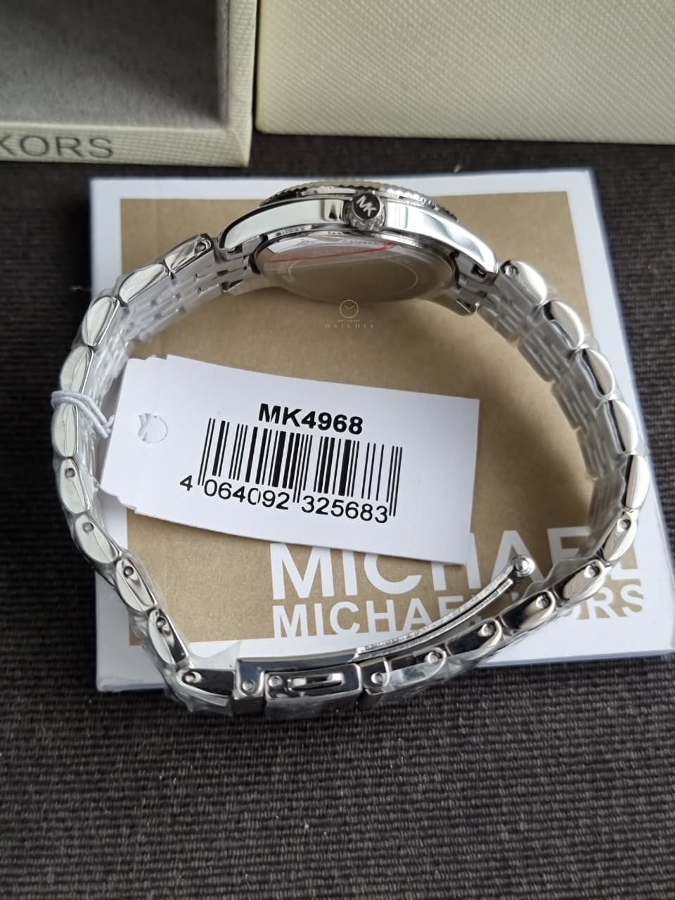 مايكل كورس ليكسنجتون MK4968.